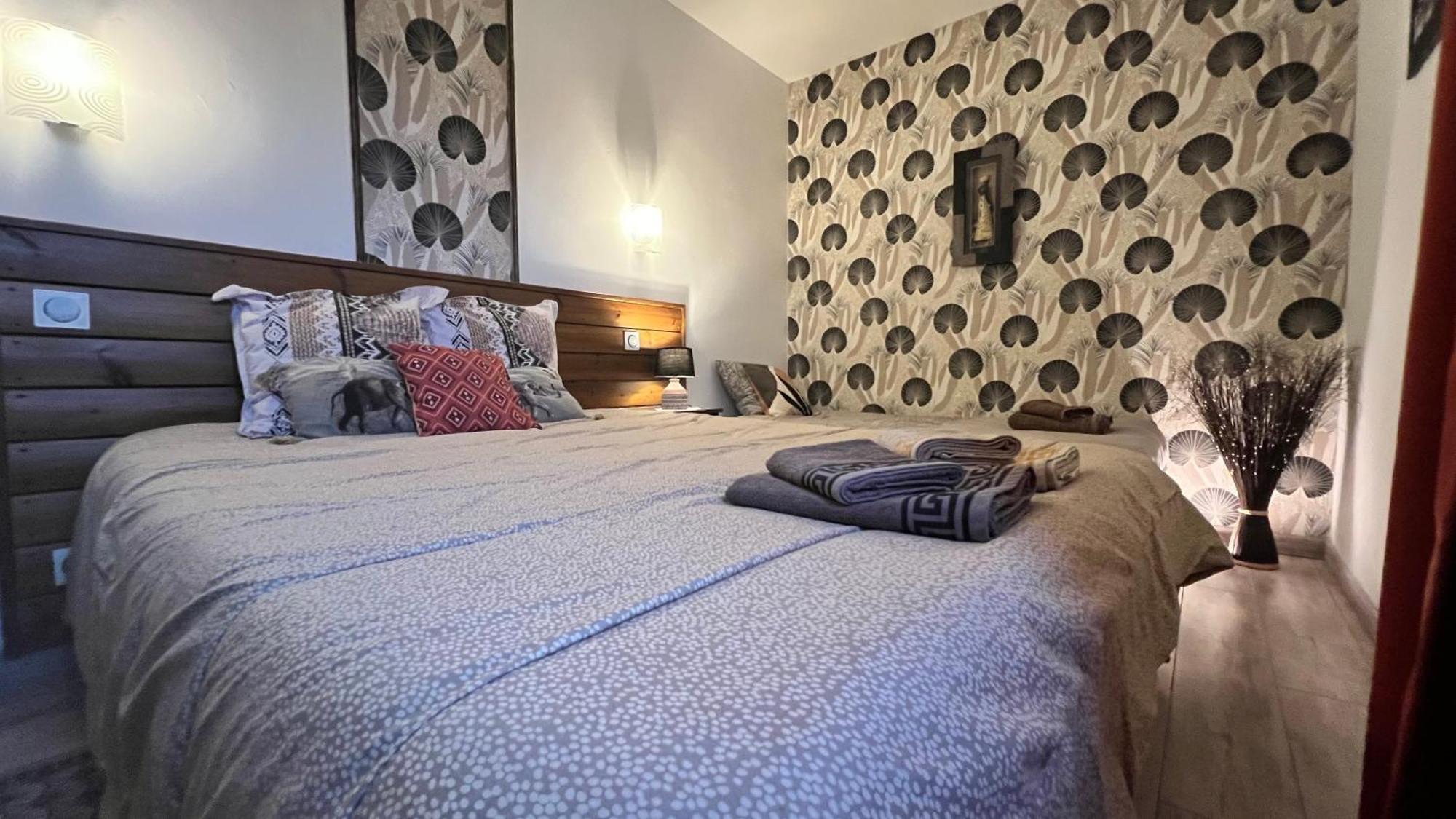 Chambres D'Hotes Le Saint Victor - Provence, Vaucluse Pernes-les-Fontaines Eksteriør billede